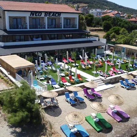Neo Cunda Hotel 2*