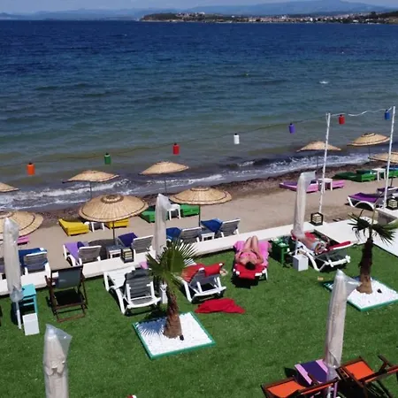 Neo Cunda Hotel 2*